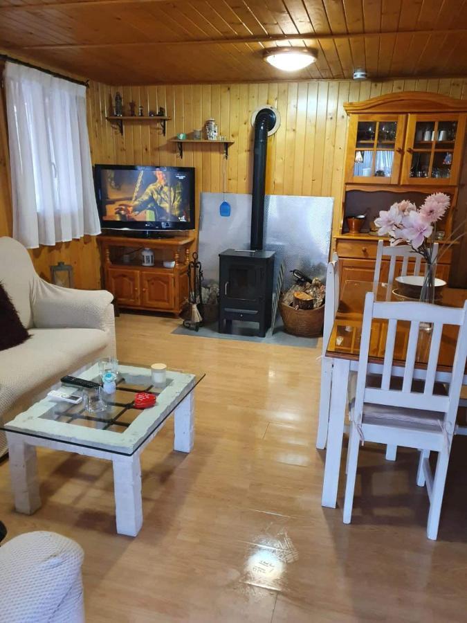 Cabana De Madera Especial Y Acogedora Cardenete ภายนอก รูปภาพ